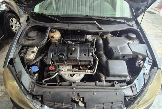 PEUGEOT-206-1.6 PASSION 16V GASOLINA 4P MANUAL PEUGEOT-206-2003