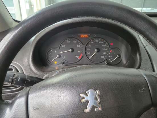 PEUGEOT-206-1.6 PASSION 16V GASOLINA 4P MANUAL PEUGEOT-206-2003