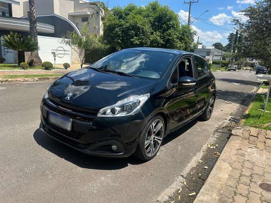 PEUGEOT-208-2017