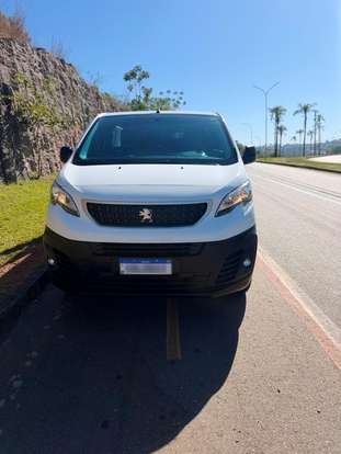 PEUGEOT-EXPERT-2022