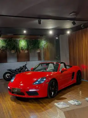 PORSCHE-718-2024