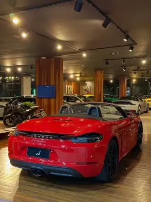 PORSCHE-718-2024