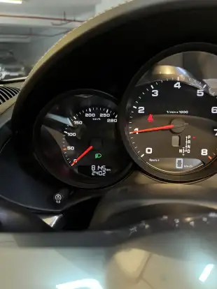 PORSCHE-718-2023