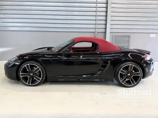 PORSCHE-718-2024