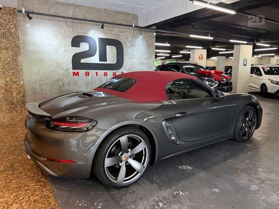 PORSCHE-718-2023
