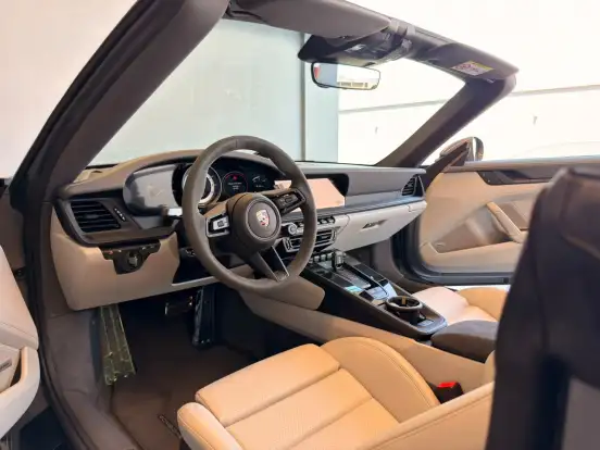 PORSCHE-911-2024