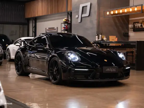 PORSCHE-911-2023