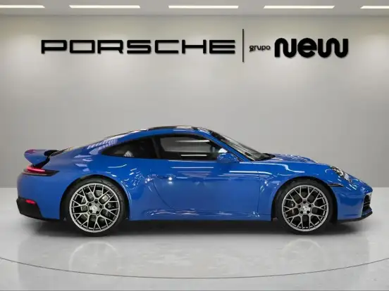PORSCHE-911-2025