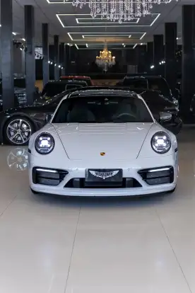 PORSCHE-911-2023