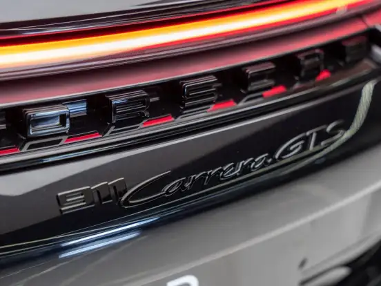 PORSCHE-911-3.6 24V H6 T-HYBRID CARRERA GTS PDK PORSCHE-911-2026
