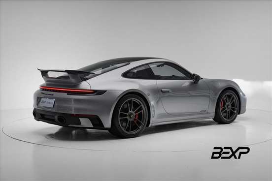 PORSCHE-911-2024