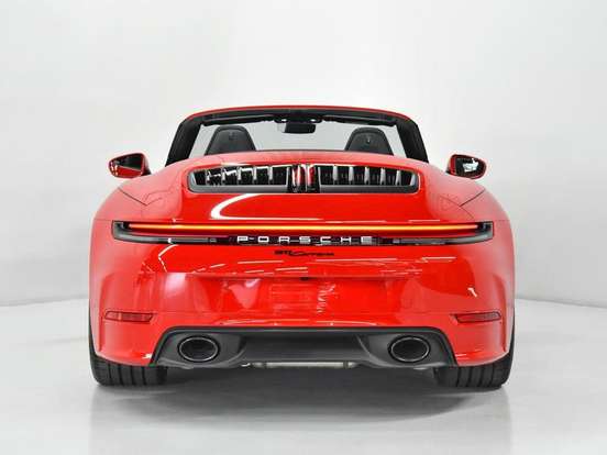 PORSCHE-911-2025
