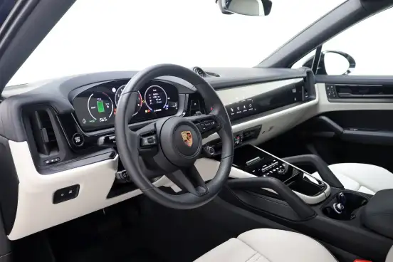 PORSCHE-CAYENNE-2025