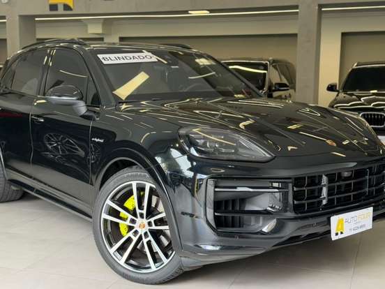 PORSCHE-CAYENNE-2024