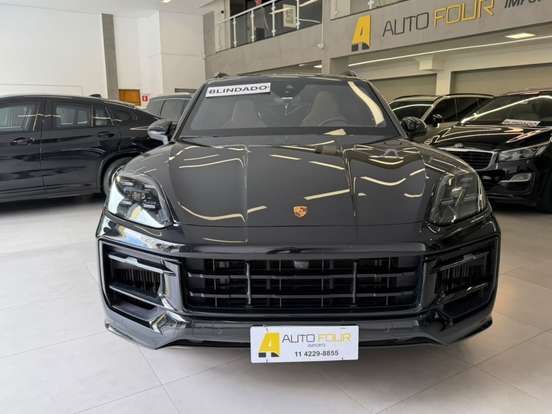 PORSCHE-CAYENNE-2024