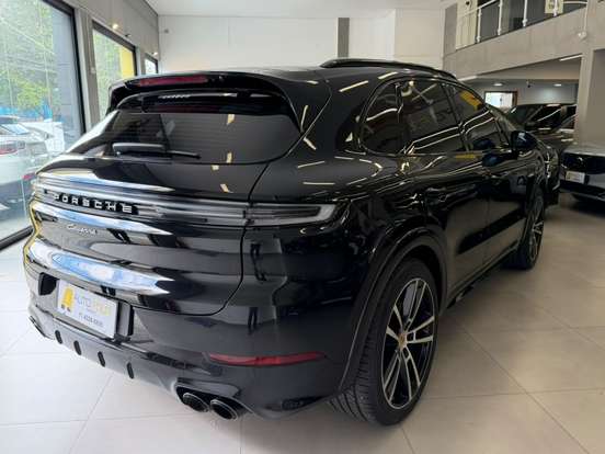 PORSCHE-CAYENNE-2024