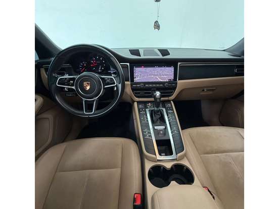 PORSCHE-MACAN-2019