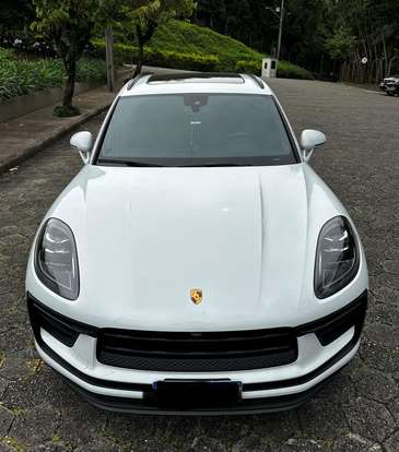 PORSCHE-MACAN-2023