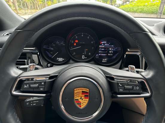PORSCHE-MACAN-2.0 TURBO GASOLINA PDK PORSCHE-MACAN-2023