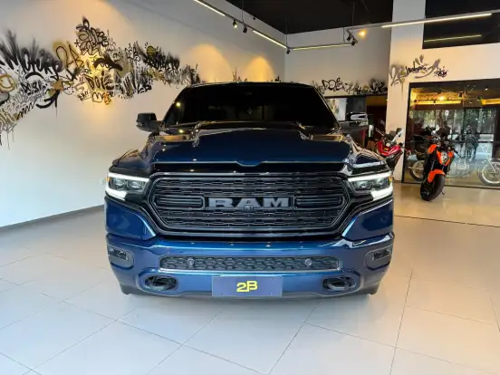 RAM-1500-5.7 V8 GASOLINA LIMITED NIGHT EDITION CD 4X4 AUTOMÁTICO RAM-1500-2023
