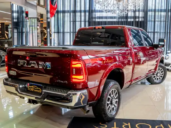 RAM-3500-6.7 I6 TURBO DIESEL LIMITED LONGHORN CD 4X4 AUTOMÁTICO RAM-3500-2024