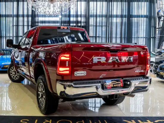 RAM-3500-6.7 I6 TURBO DIESEL LIMITED LONGHORN CD 4X4 AUTOMÁTICO RAM-3500-2024