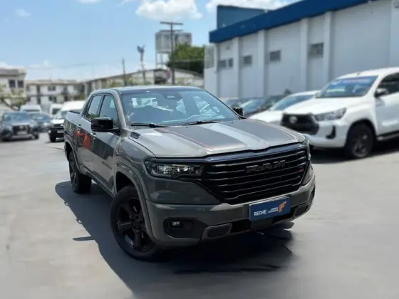 RAM RAMPAGE 2.0 HURRICANE 4 TURBO GASOLINA R/T 4X4 AUTOMÁTICO