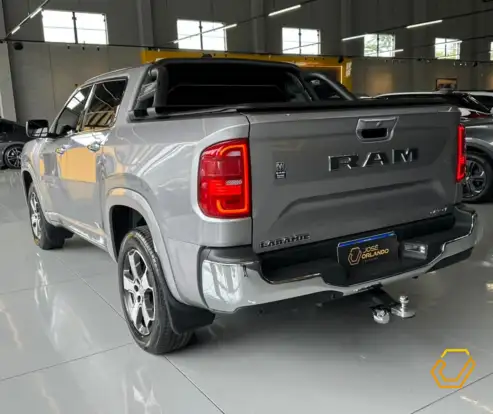 RAM-RAMPAGE-2.2 TURBO DIESEL LARAMIE 4X4 AUTOMÁTICO RAM-RAMPAGE-2025