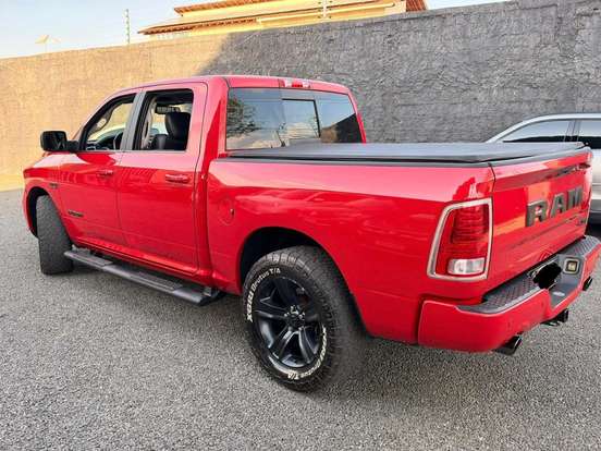 RAM-1500-5.7 V8 GASOLINA REBEL CD 4X4 AUTOMÁTICO RAM-1500-2022