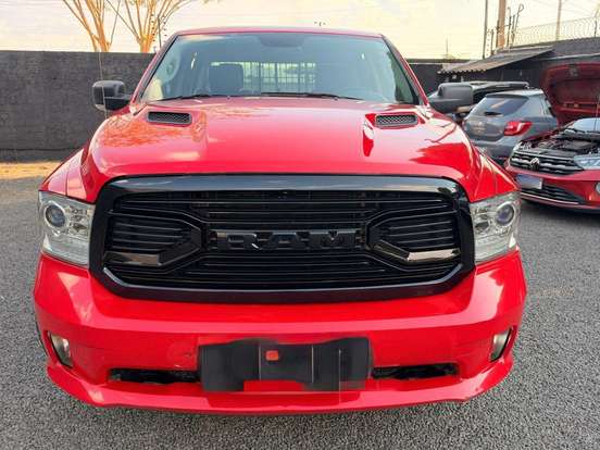 RAM-1500-5.7 V8 GASOLINA REBEL CD 4X4 AUTOMÁTICO RAM-1500-2022