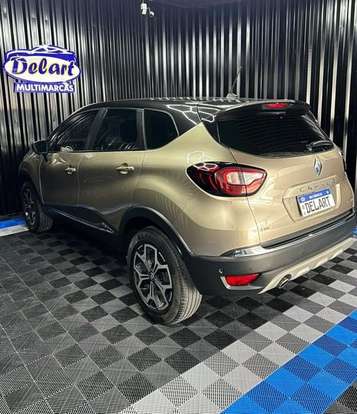 RENAULT-CAPTUR-2021
