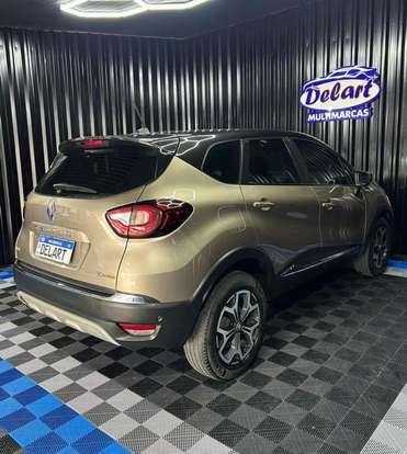 RENAULT-CAPTUR-2021