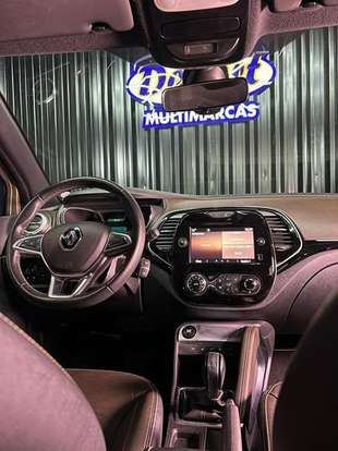 RENAULT-CAPTUR-2021