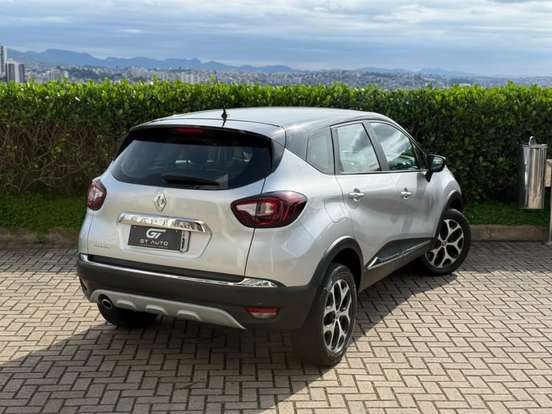 RENAULT-CAPTUR-2018