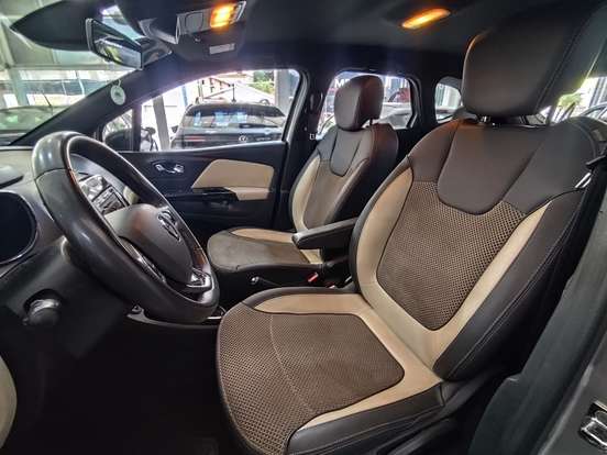 RENAULT-CAPTUR-2019