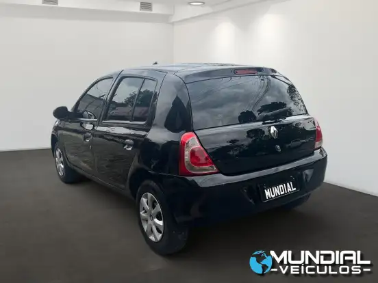 RENAULT-CLIO-2014