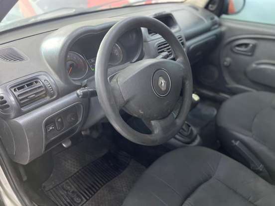 RENAULT-CLIO-2014