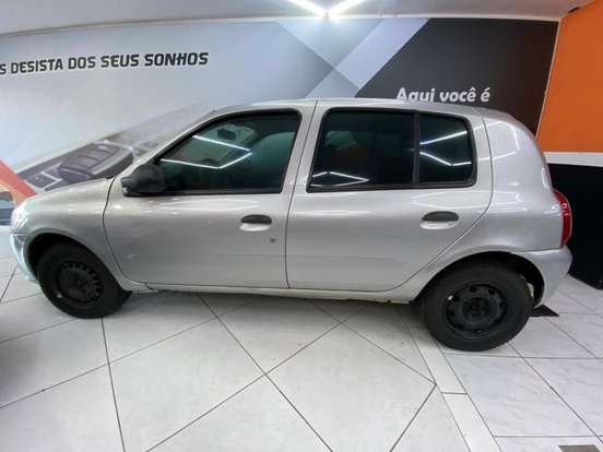 RENAULT-CLIO-2014
