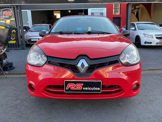 RENAULT-CLIO-2015