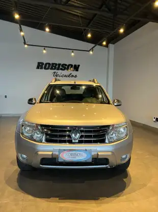 RENAULT-DUSTER-2012