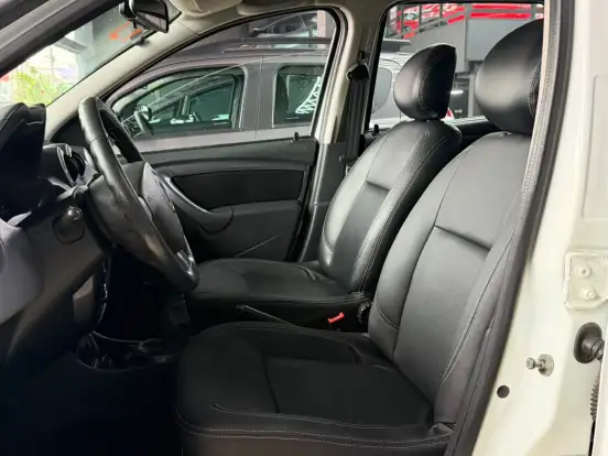 RENAULT-DUSTER-2014