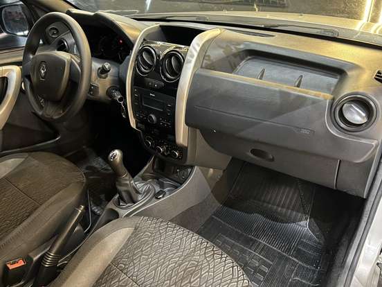 RENAULT-DUSTER-2019