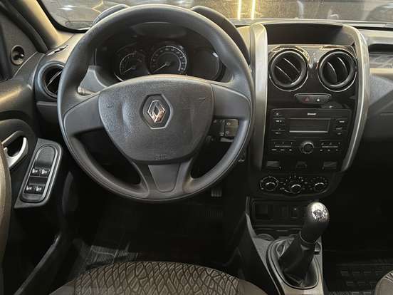 RENAULT-DUSTER-2019