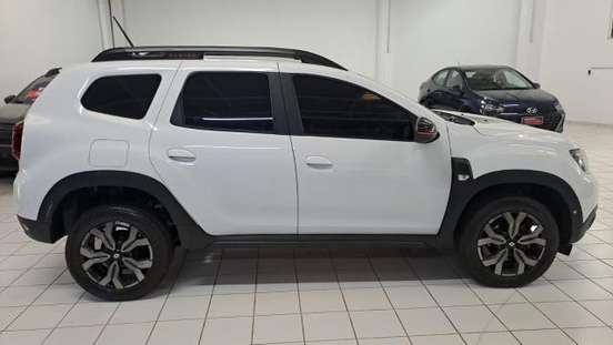 RENAULT-DUSTER-2024
