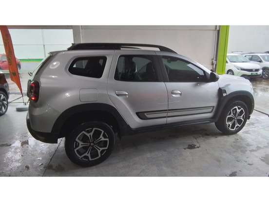 RENAULT-DUSTER-2023