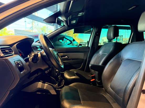 RENAULT-DUSTER-2022