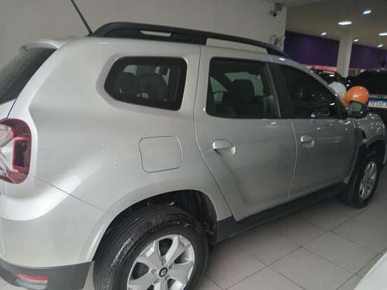 RENAULT-DUSTER-2025