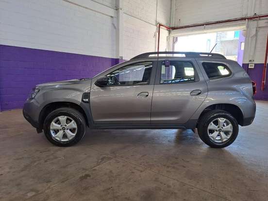 RENAULT-DUSTER-2025