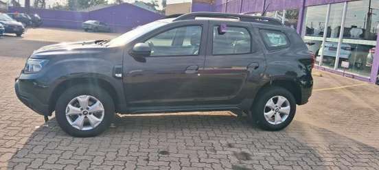 RENAULT-DUSTER-2025
