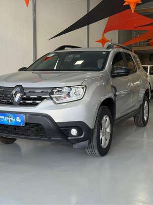 RENAULT-DUSTER-2022